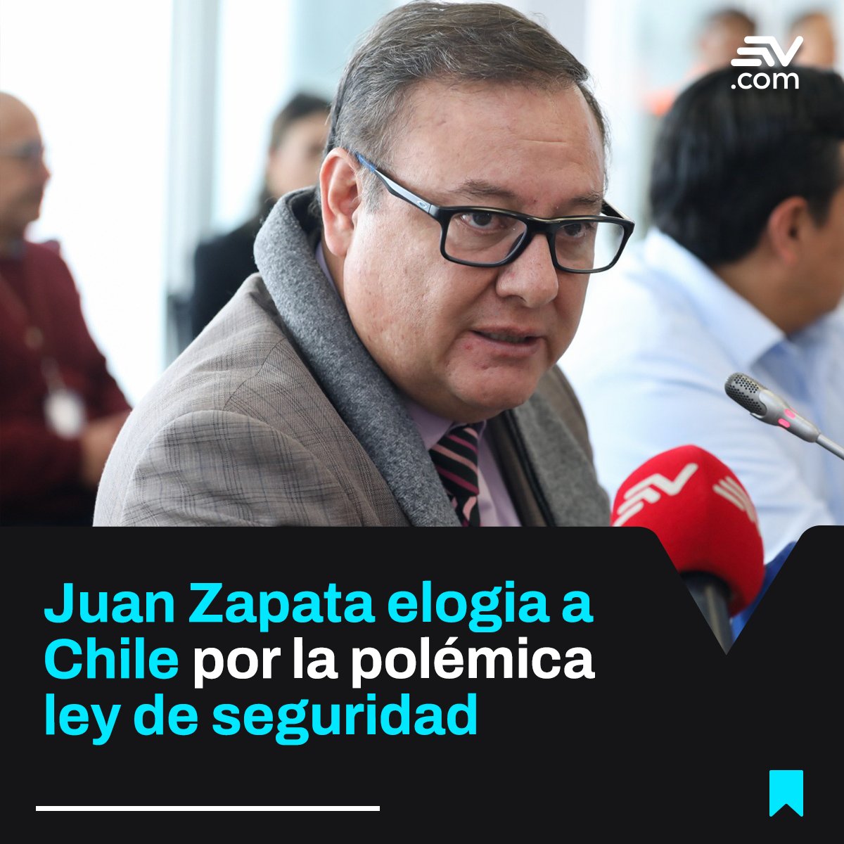 EcuavisaInforma's tweet photo. Dicha norma 📃 otorga más libertad de maniobra al cuerpo de Carabineros (Policía militarizada chilena) en el uso de las armas de fuego.  El ministro del Interior ecuatoriano dijo "qué envidia sana". 🗣️

Más detalles ➡️ https://t.co/c4L11YymNB https://t.co/LIEeM2twZs
