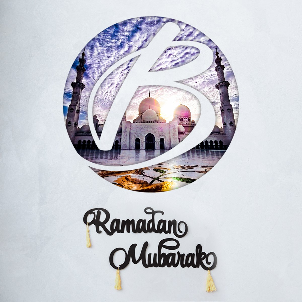 BriscomBF's tweet photo. Bonne fête de Ramadan à toute la communauté musulmane !
#briscom #celebration #ramadanmubarak #amour #paix #VivreEnsemble https://t.co/3MTjgyuzIB