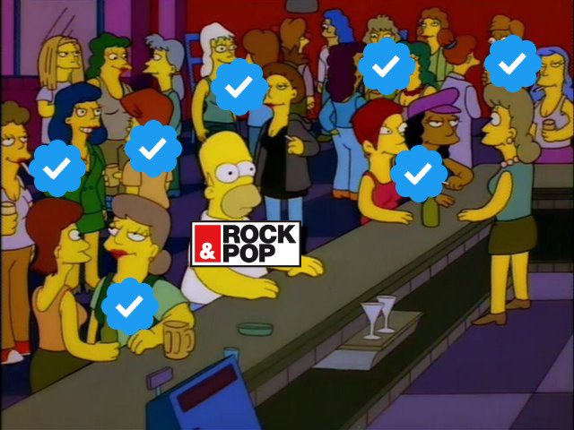 rockandpop's tweet photo. Todos los medios hablando del #TicketAzul y en #RockAndPop recordamos que nunca lo tuvimos 😭 

Gracias @elonmusk, ya que como nosotros no teníamos, ahora nadie tiene #BlueCheckMark 😈 wuajajajaja https://t.co/NkWpyEy2HP