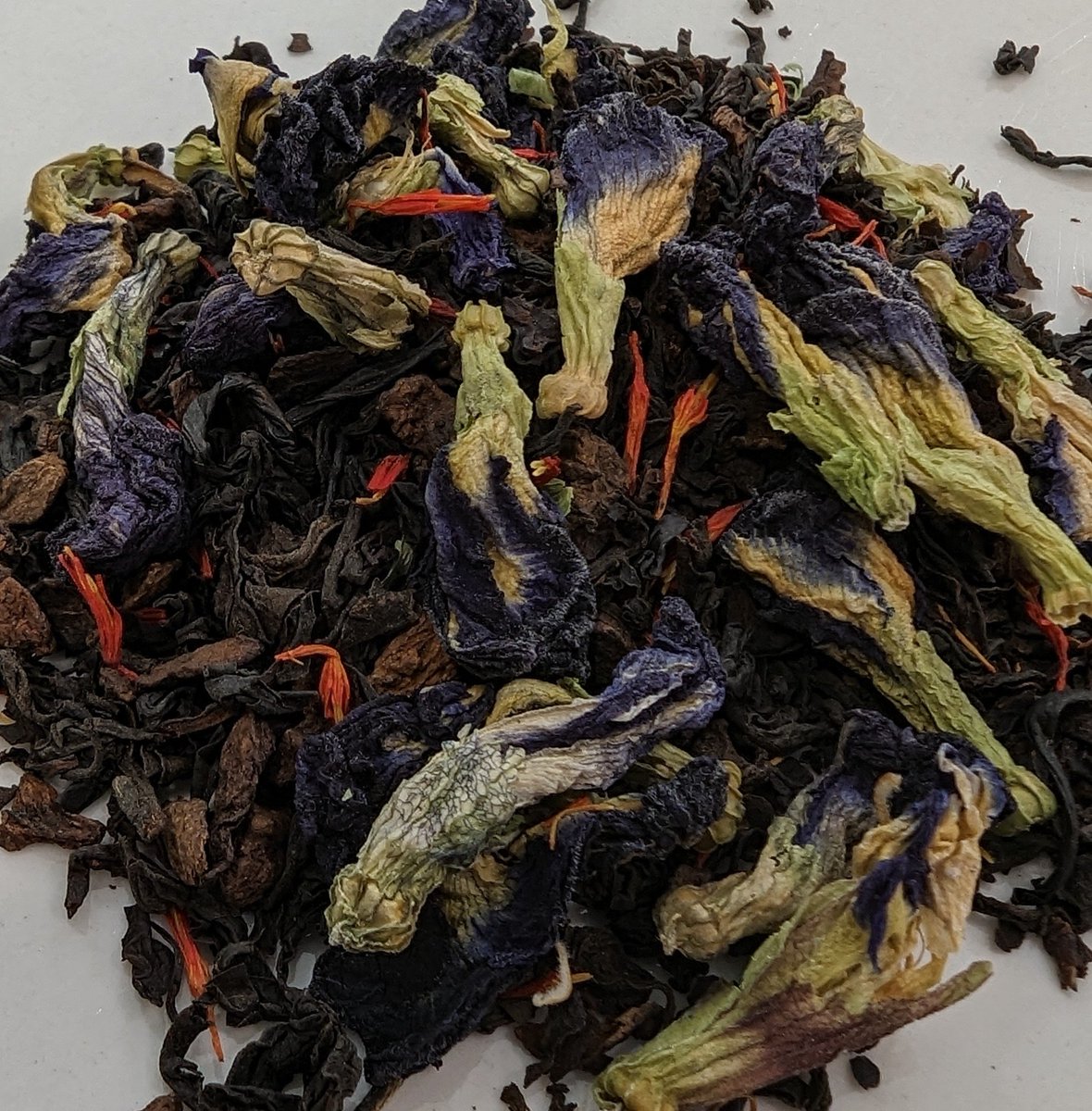 ThesaurusTea's tweet photo. What a finale we had this week, my Fandalorians! What did you think?! To celebrate the end of Mandalorian season 3, I'm dropping the last 3 blends that I promised you: Black Blade, The Way, and The Mechanic! https://t.co/osZfMpOqZS