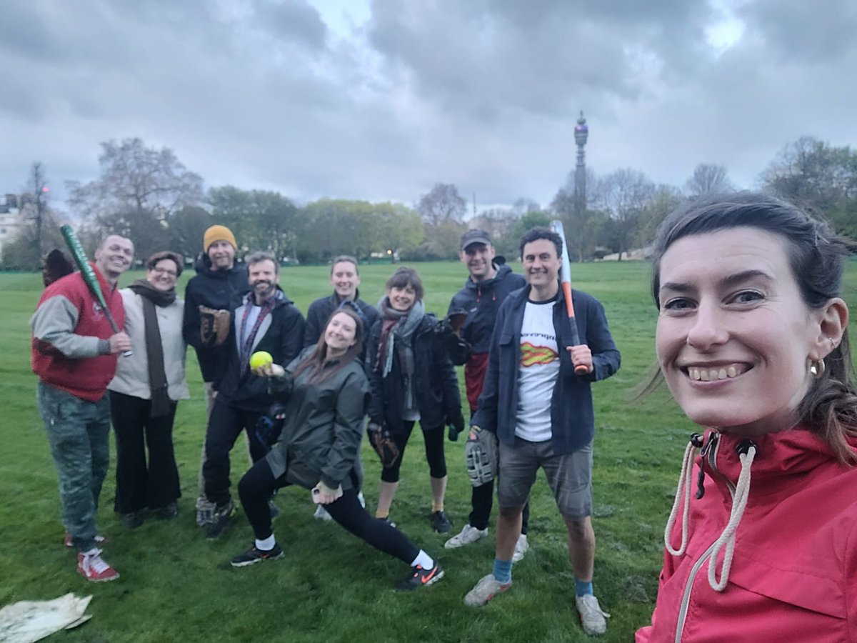 It’s the news you’ve all been waiting for… that’s right, the Unpreventables are back! MVPs all round to this lot for braving the weather 🌧️ Bring it on 2023 🥎 <a href="/CharitySoftball/">London Charity Softball League</a> #LCSL