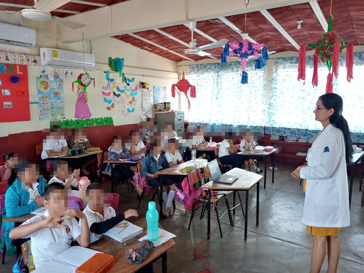CapaConcordia's tweet photo. Platica Bullying
Prim. Lic. Benito Juárez
#ceptca #unemecapa #SaludMental #Noalbullying https://t.co/1MDx1BT9HT