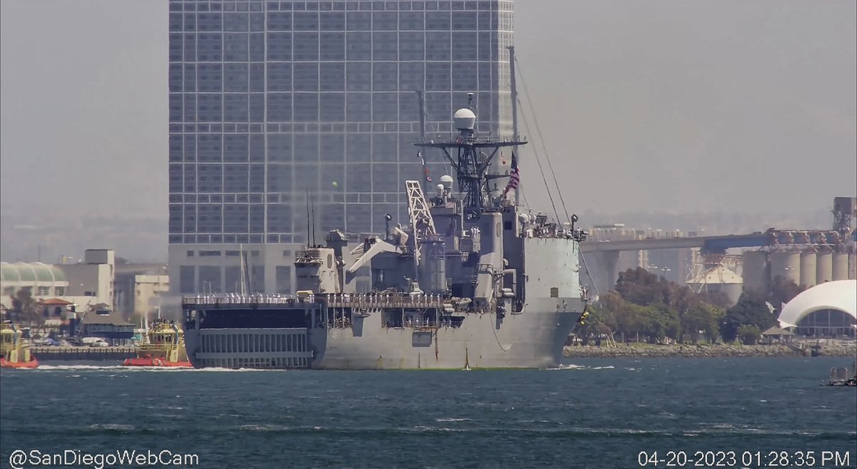WarshipCam's tweet photo. USS Ashland (LSD 48) Whidbey Island-class dock landing ship coming into new homeport of San Diego for the first time - April 20, 2023 #ussashland #lsd48 

SRC: webcam https://t.co/JDNObzj84E