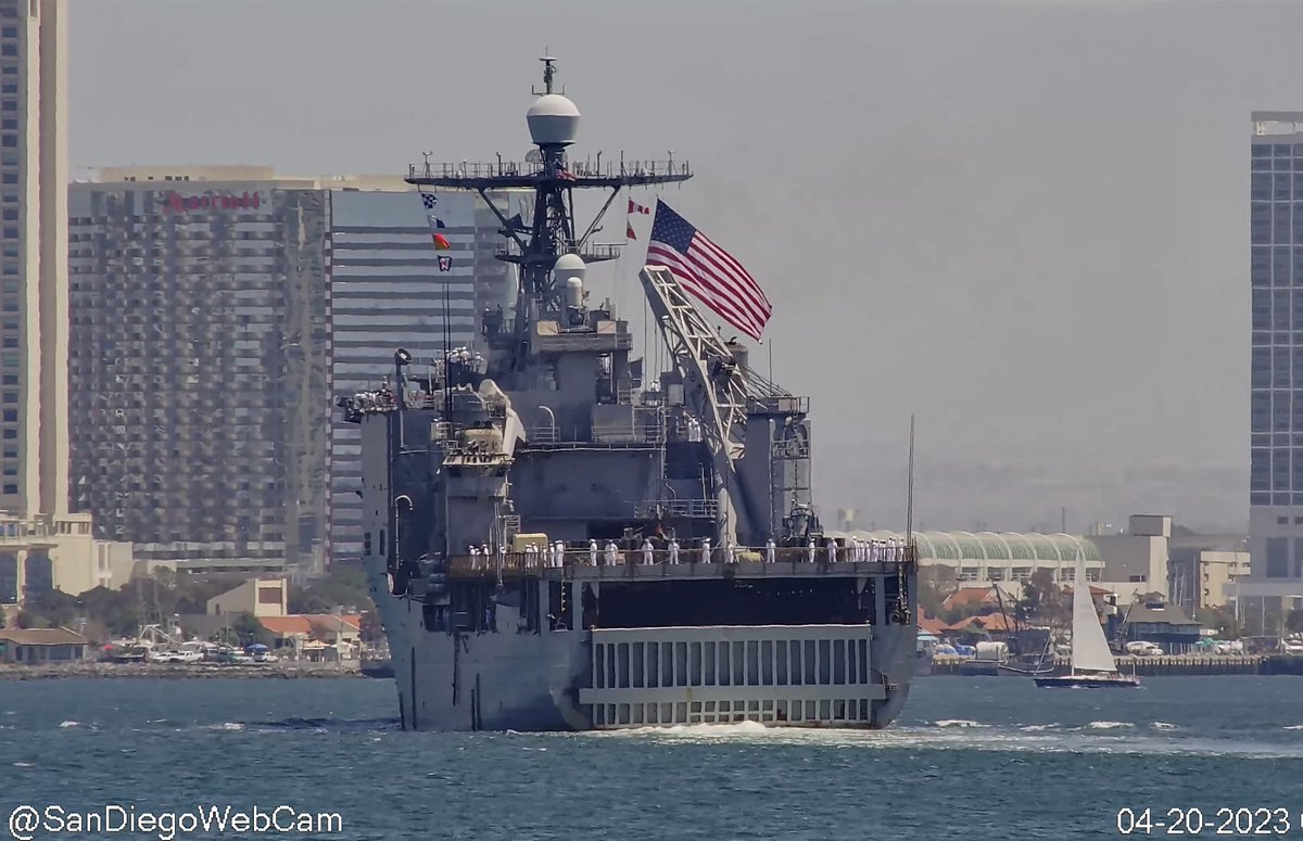WarshipCam's tweet photo. USS Ashland (LSD 48) Whidbey Island-class dock landing ship coming into new homeport of San Diego for the first time - April 20, 2023 #ussashland #lsd48 

SRC: webcam https://t.co/JDNObzj84E