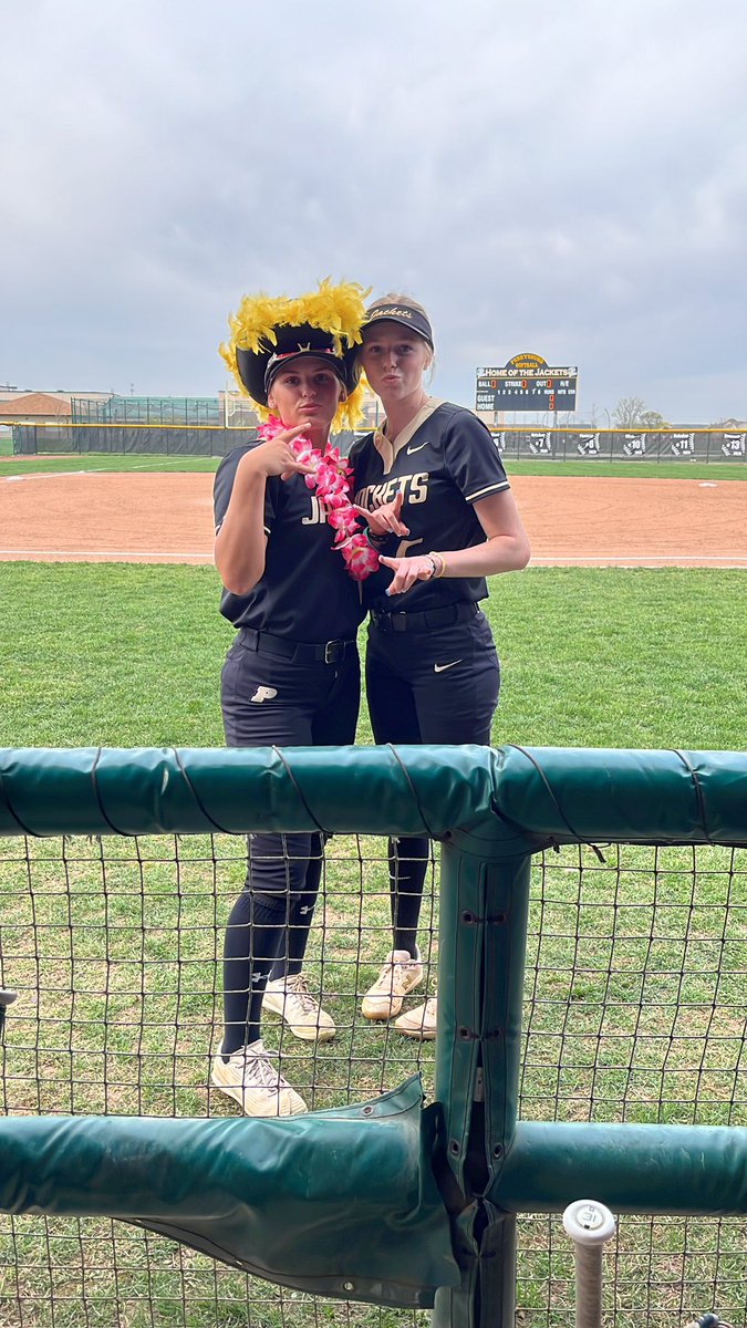 phssoftball01's tweet photo. gday vibe https://t.co/QBdOobvzSK