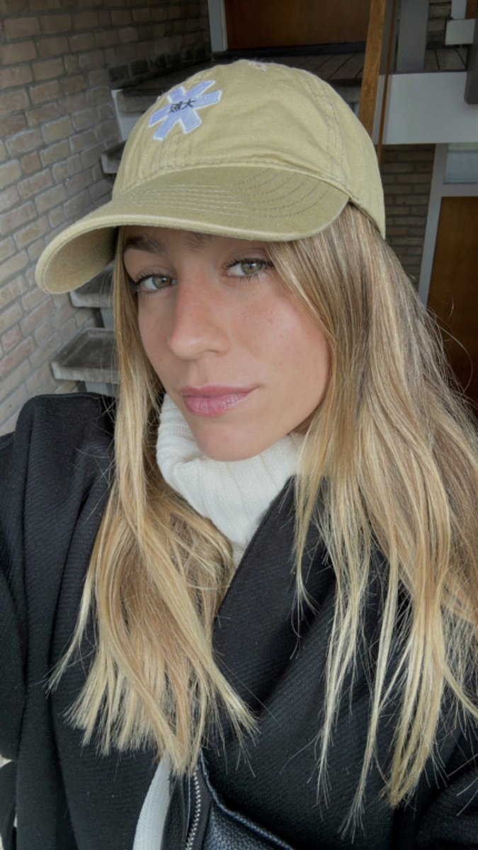 juli jankunas tweet media