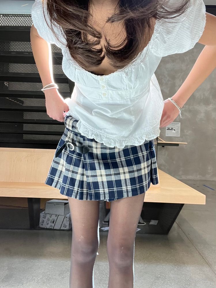 wispwyy's tweet photo. being able to make even the most basic fits look so cute 🥰 https://t.co/qDlGagvfk5