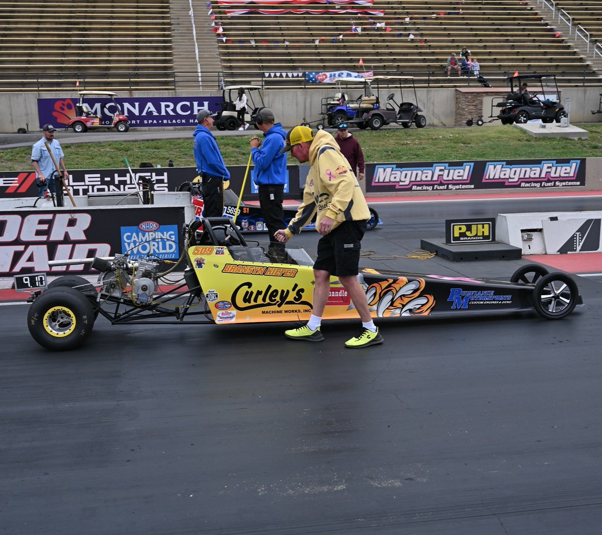 Bandimere's tweet photo. Itβs our first event of the 2023 race season! Time for some testing & tuning in our Jr. Dragster categories. Drivers and crew chiefs will be preparing for their first @usairforce points race next Friday.
#Bandimere #ThunderMountain #Celebrating65YearsOfSpeed #JrDragsters https://t.co/4rM3TMLeEy