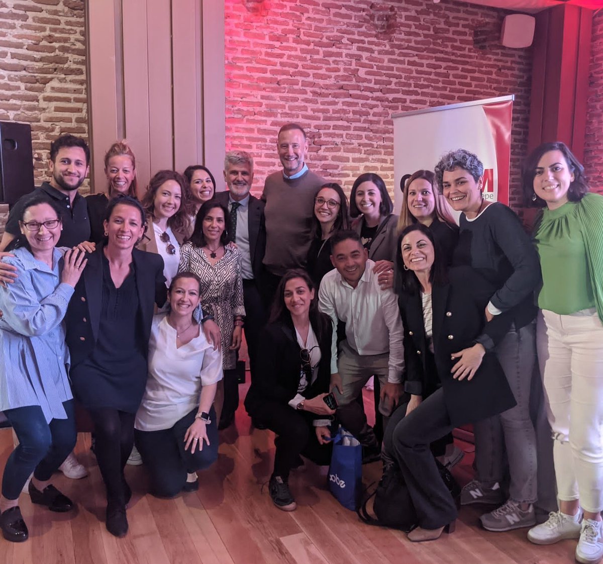 La importancia de : "educar acompañando" <a href="/CECEMADRID/">CECE Madrid</a>
 <a href="/pgaguado/">pgaguado</a> #cecemadrid
<a href="/ColeSantaGema/">Colegio Santa Gema Galgani</a>