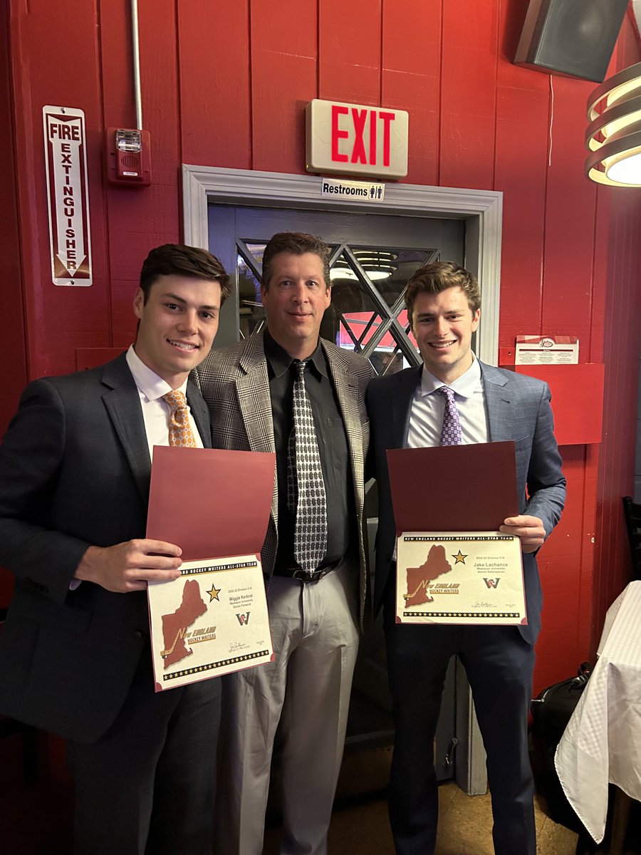 Wesleyan Hockey tweet media