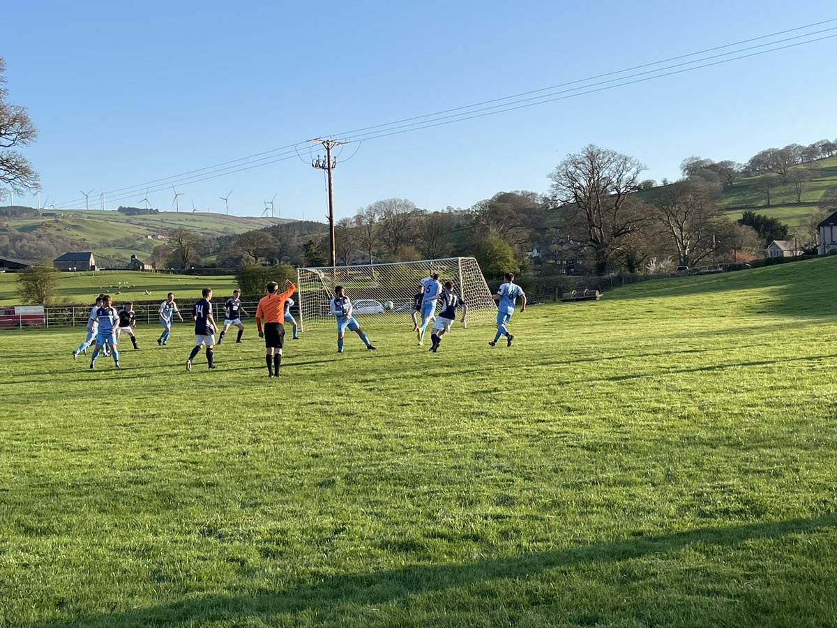 hoppingwxm's tweet photo. Off to Nantglyn today
Summer League game
Cae Nantglyn
🔵 Nantglyn 0 - 6 Cefn ⚫️ (HT0-2)
About 30 in attendance
@CPDNantglyn
#Cymruleague #Groundhopping #Wales #Nantglyn #Cefn #Peldroed #voetbal #futbol #chickenbaltichronicles https://t.co/2en97T0xpF