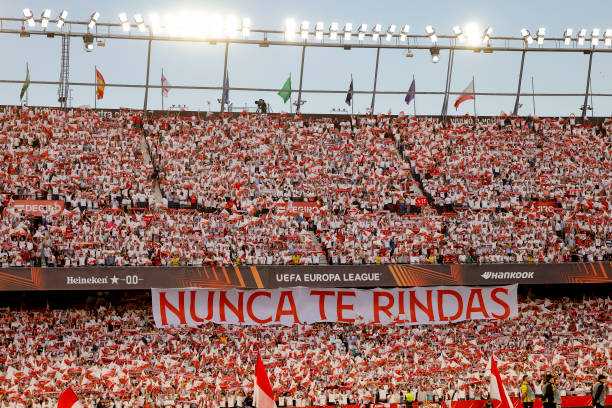 101ULTRAS's tweet photo. 🇪🇺 Sevilla vs Manchester United 20/04/2023 https://t.co/tDWAxKYg3n