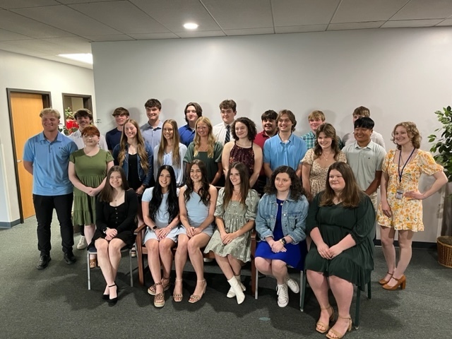 jerseycusdno100's tweet photo. District 100 Foundation Scholarship Awards https://t.co/2r0es5BPOv https://t.co/iLui5hg88K