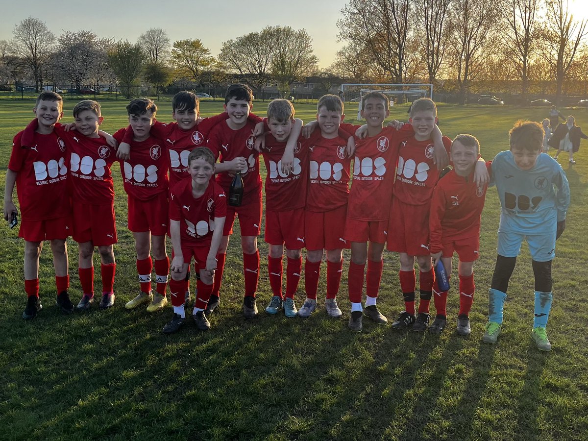 LiverJuniors's tweet photo. So proud of the boys tonight getting the win to secure the league @BVDJFLfixtures against a strong @JuveU9 Boys have been brilliant all season in the best league around 🏆 Well deserved boys 💪 https://t.co/zxj8zy3vsX