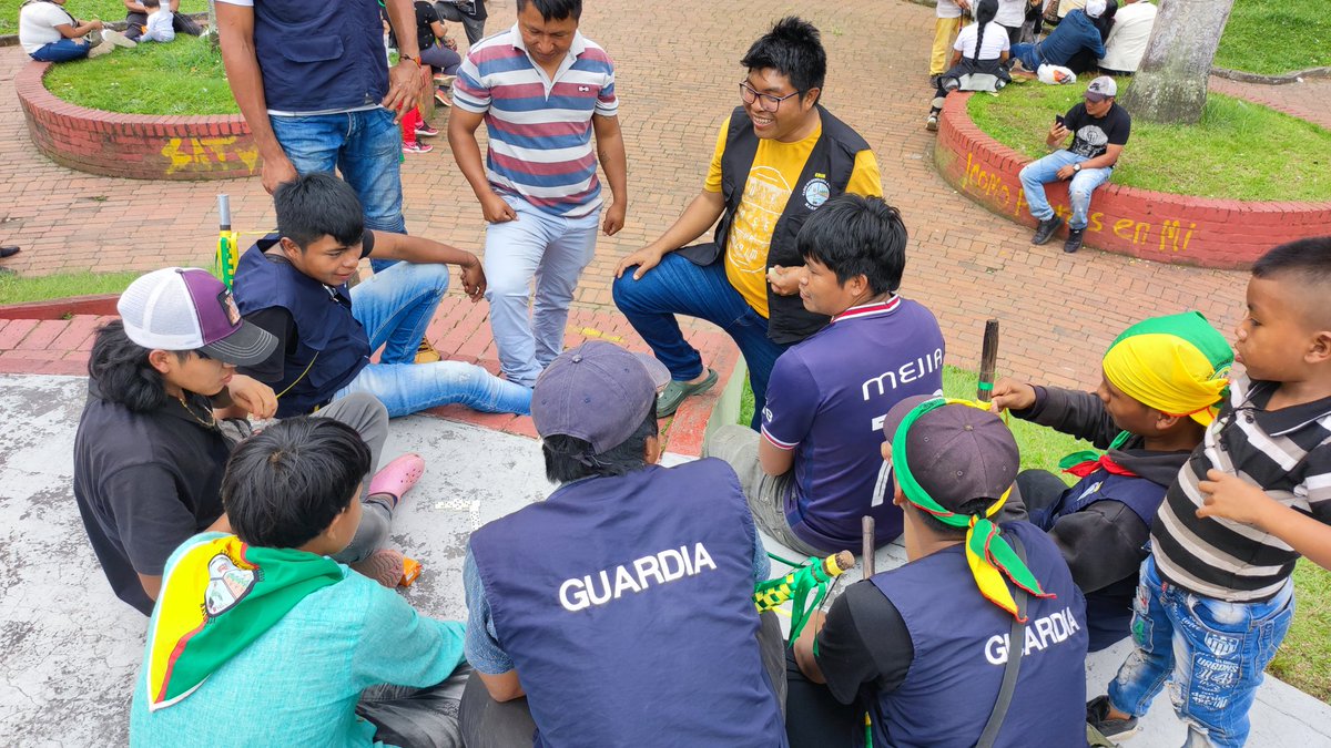 indigenasCRIR's tweet photo. Segunda día #emergenciaeducativa del Consejo Regional Indígena de Risaralda, avanza en la agenda del pliego de negociación, la mesa de concertación espera la llegada del Ministerio de Educación Nacional  @DefensoriaCol @ONIC_Colombia @Mineducacion @infopresidencia @alfonsoprada https://t.co/YCdxh8CaJh