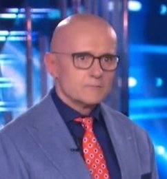 Mi cagarei addosso se Federica mi parlasse così me ne torno in Italia col primo aereo

#pechinoexpress