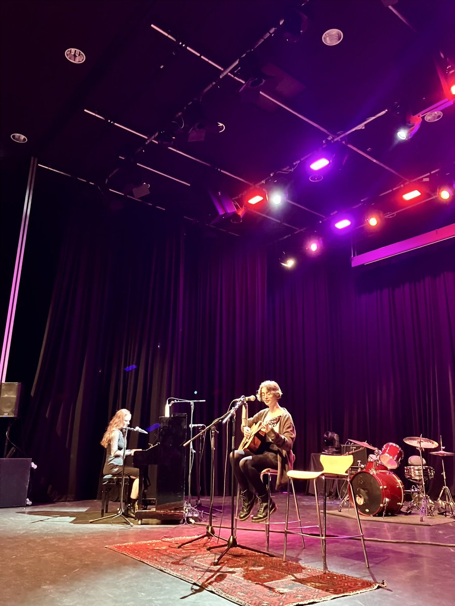 MinsterPerfArts (@minstermusicdpt) on Twitter photo A fabulous evening of contemporary music at #Unplugged this evening. A mix of original songs and covers performed brilliantly. Well done all! <a href="/minster_school/">The Minster School</a> <a href="/MITRETrust/">Minster Trust for Education</a> #succeedingtogether A fabulous evening of contemporary music at #Unplugged this evening. A mix of original songs and covers performed brilliantly. Well done all! <a href="/minster_school/">The Minster School</a> <a href="/MITRETrust/">Minster Trust for Education</a> #succeedingtogether