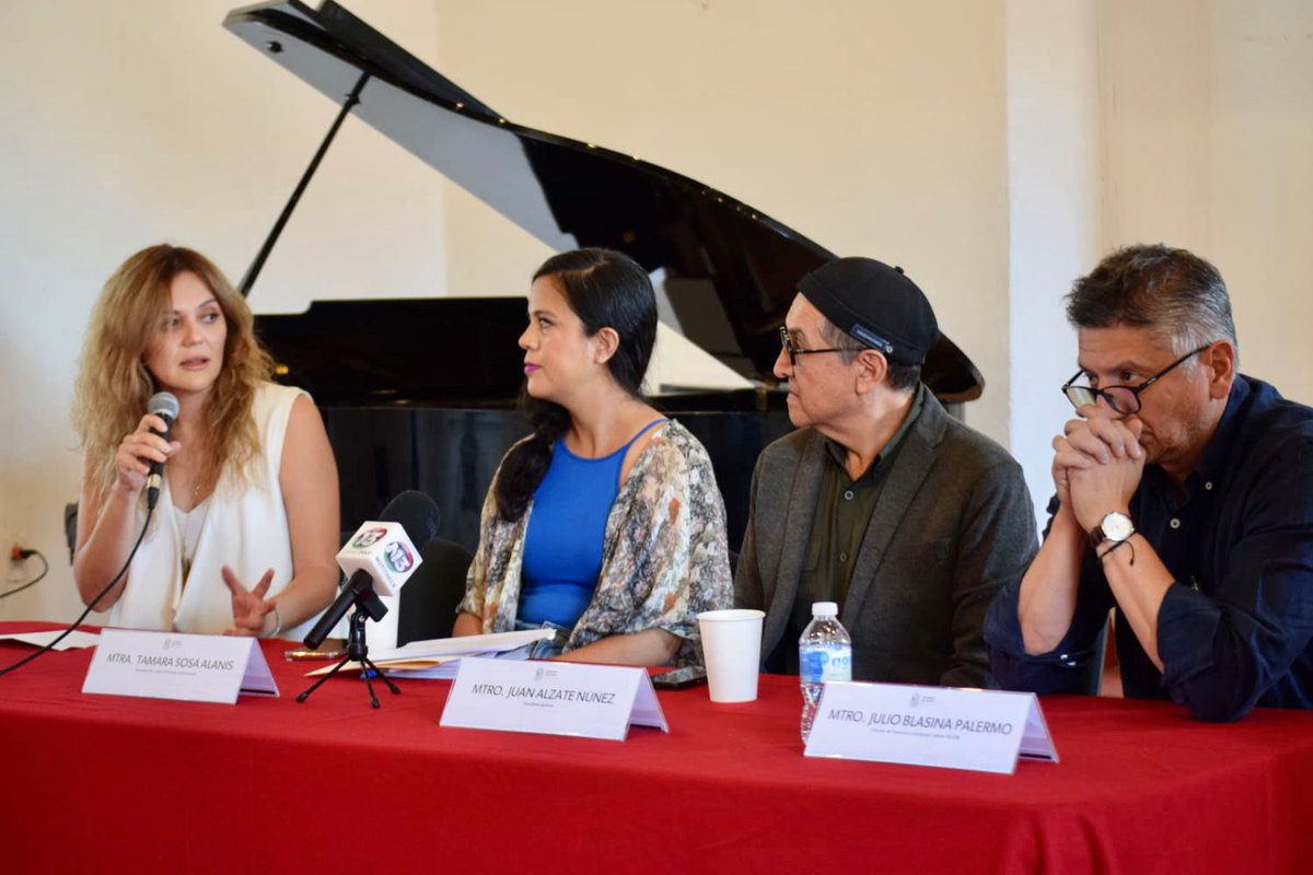 SeculMorelia's tweet photo. 🎷 ¡No te pierdas las actividades que este año tiene preparado el Jazztival para ti del 28 al 30 de abril!
Contaremos con un taller de Jazz Infantil el sábado 29 de abril a las 17:00 hrs en la Calzada Fray Antonio de San Miguel, así lo anunciaron nuestra titular, Fátima Chávez. https://t.co/pb4032Gfi5