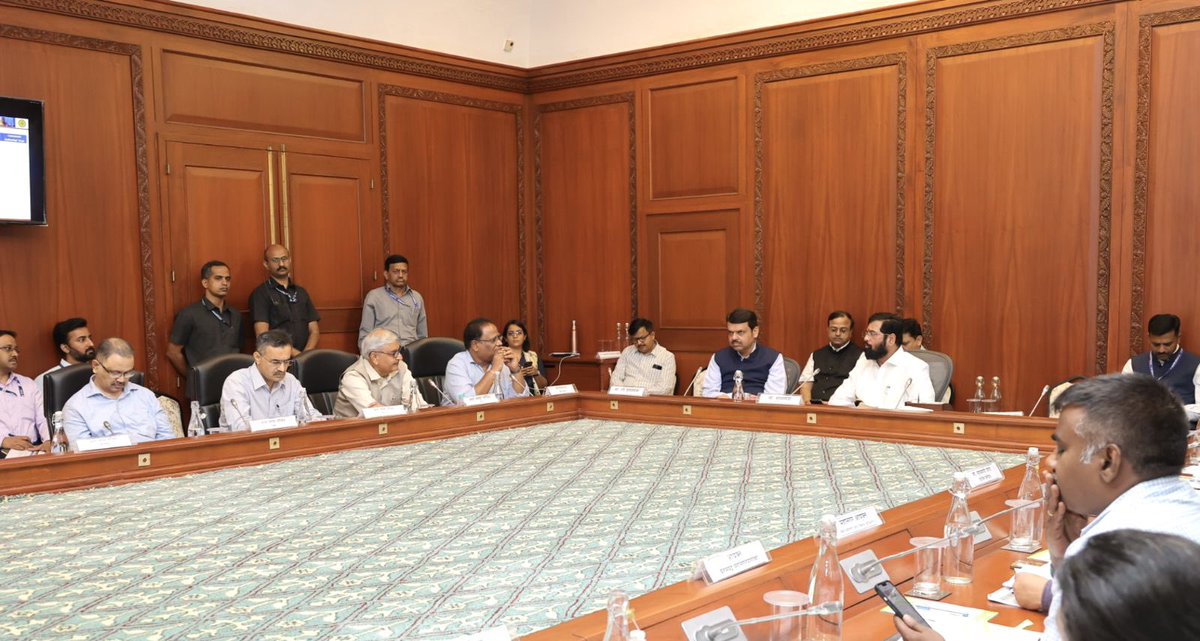 Devendra Fadnavis tweet media