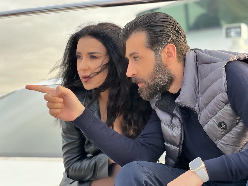 MaguyBouGhosn's tweet image. شو توقعاتكن لثنائية سحر وجواد؟ 

حزينة؟ 🤯

أو حلوة؟ 🥹😍

خبروني.. 

#للموت٣ #ماغي_بو_غصن