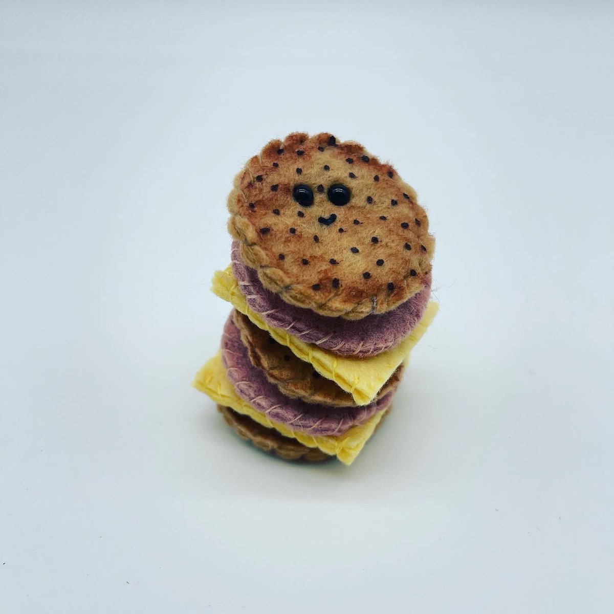 Dairylea Lunchables we’re only just becoming popular when I was a kid so I missed out on having them in my lunchbox although I doubt it would have passed the approval test. I find the idea of these so appealing that you can have a bit of everything and you assemble it as desired.