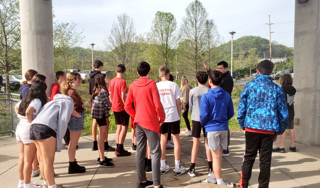 ATaphouse22's tweet image. What a great experience at @SanitationDist1 today with the 7th grade @BHSSeminar Ss. They looked at ways to deal with storm water on campus such as rooftop vegetation, permeable pavement, retention ponds, etc. #EDGEchallenge #environmentalengineering