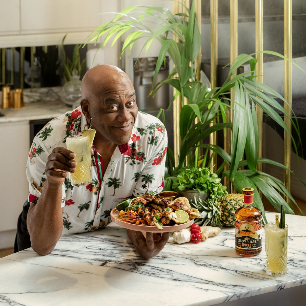 Pairing is Sharing part 2 with the one and only <a href="/AinsleyFoods/">Ainsley Harriott</a> is out now! Check out the Duppy Chicken Skewers he made - paired with a Duppy Colada 😍🏝

Get the recipe here: theduppyshare.com/blogs/news/ain…
