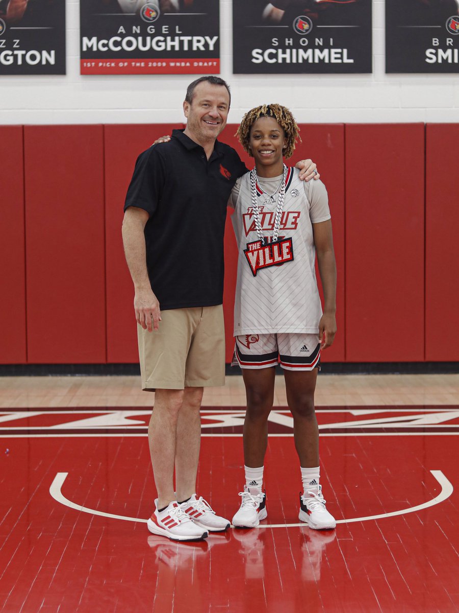 NinaRickards_15's tweet photo. from the ville with love ❤️ 
#committed https://t.co/kc9f3gVZzi