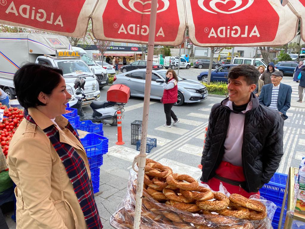 Ülkü AYAYDIN (@ulkuayaydin) on Twitter photo Bugün çok kıymetli Büyükçekmece İlçe Teşkilatımız ile birlikte pazar esnafımızı ziyarette bulunduk İlçe Başkanımız <a href="/nejat_durmus/">Nejat Durmuş</a> ve Yönetimine teşekkür ederim
<a href="/meral_aksener/">Meral Akşener</a> <a href="/iyiparti/">İYİ Parti</a> <a href="/iyibuyukcekmece/">İYİ Parti Büyükçekmece</a> Bugün çok kıymetli Büyükçekmece İlçe Teşkilatımız ile birlikte pazar esnafımızı ziyarette bulunduk İlçe Başkanımız <a href="/nejat_durmus/">Nejat Durmuş</a> ve Yönetimine teşekkür ederim
<a href="/meral_aksener/">Meral Akşener</a> <a href="/iyiparti/">İYİ Parti</a> <a href="/iyibuyukcekmece/">İYİ Parti Büyükçekmece</a>