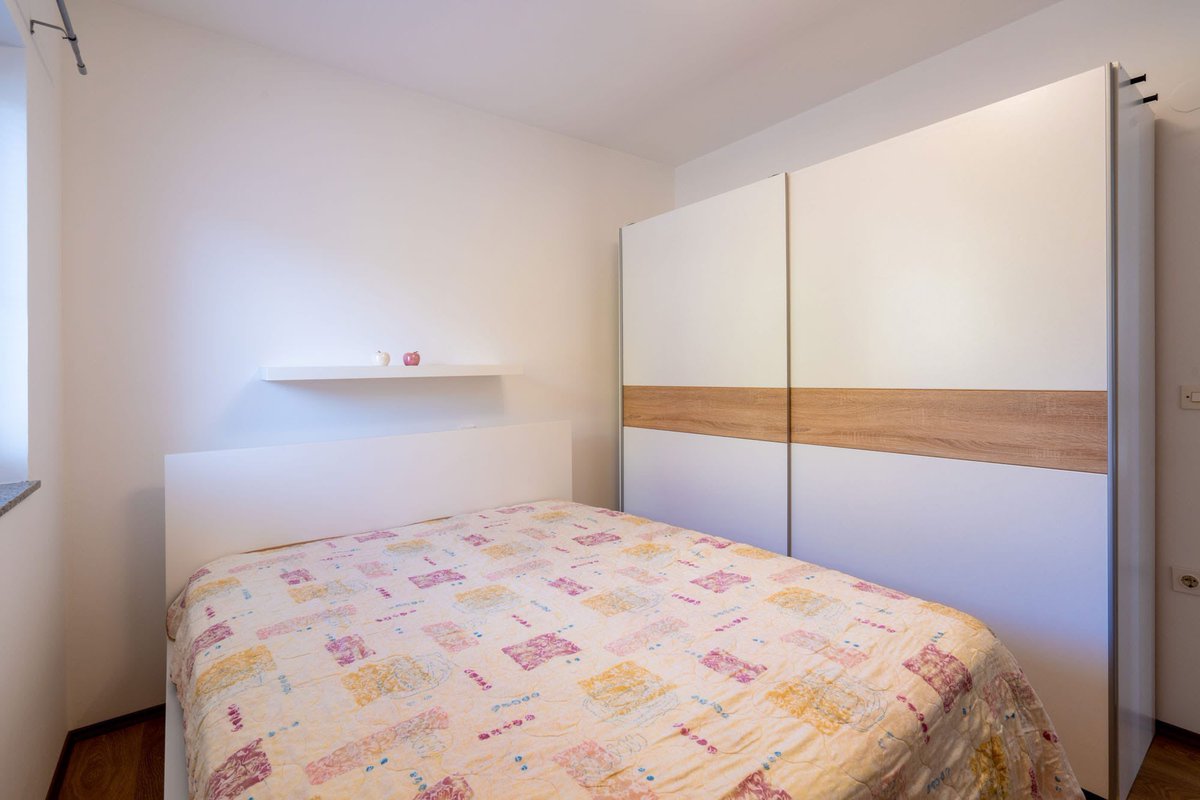 Pinatbaterkap's tweet photo. 🏠 Iznajmljujemo stan u Kastvu, u Spinčićima. Renoviran 2019., 33m2, 450€ + režije. https://t.co/VLMnDLju1k