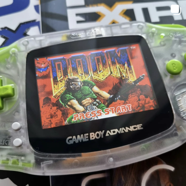 goorsky_pl's tweet photo. Dlaczego Doom na GBA dostał tylko 7/10? 
Polecam wpis @Sawtyk na jego profilu insta 😎

https://t.co/sS7Y634vGS

#gry #retrogry #retrogames #gameboy #gameboyadvence #nintendo #Doom https://t.co/d8z8pACj1J