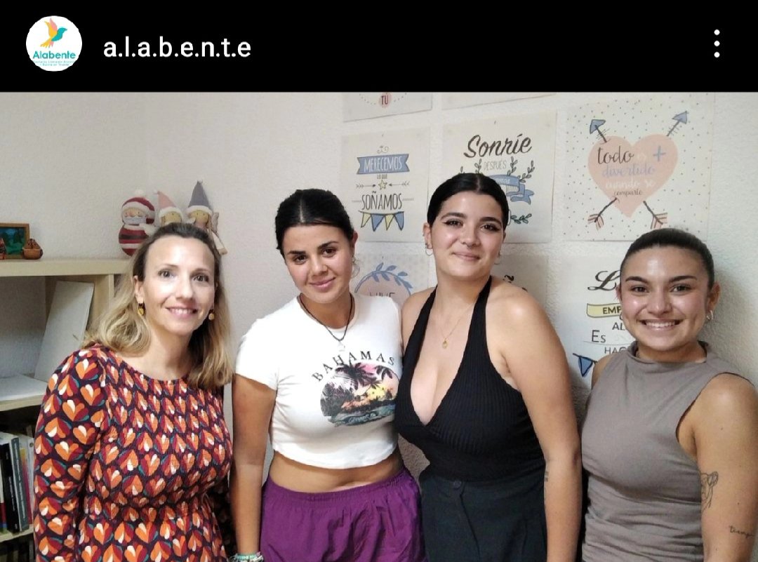 INEFABLE_tca's tweet photo. Inefables, el día de ayer realizamos una entrevista en la Asociación Liberación de Anorexia y Bulimia en Tenerife (Alabente), donde respondieron varias de nuestras preguntas.
Les agradecemos por el tiempo y las ganas de ayudarnos🤍 @Alabente 
#INEFABLE #unidosporelcambio https://t.co/R1iR5ja7Qt