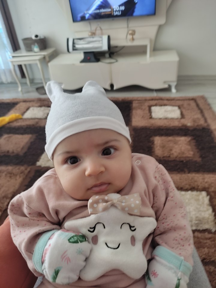 oahmetmi's tweet photo. -Ne yani beni Ona mı tercih ettin?

-Hayır.Seni ona tercih ettim:) https://t.co/S79N1DMrS5
