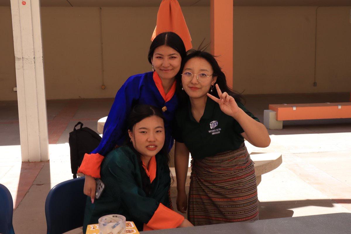 tobgayyy's tweet photo. #Bhutanday #pickempchem #uteppchem2023 https://t.co/xv7QSNXN8E