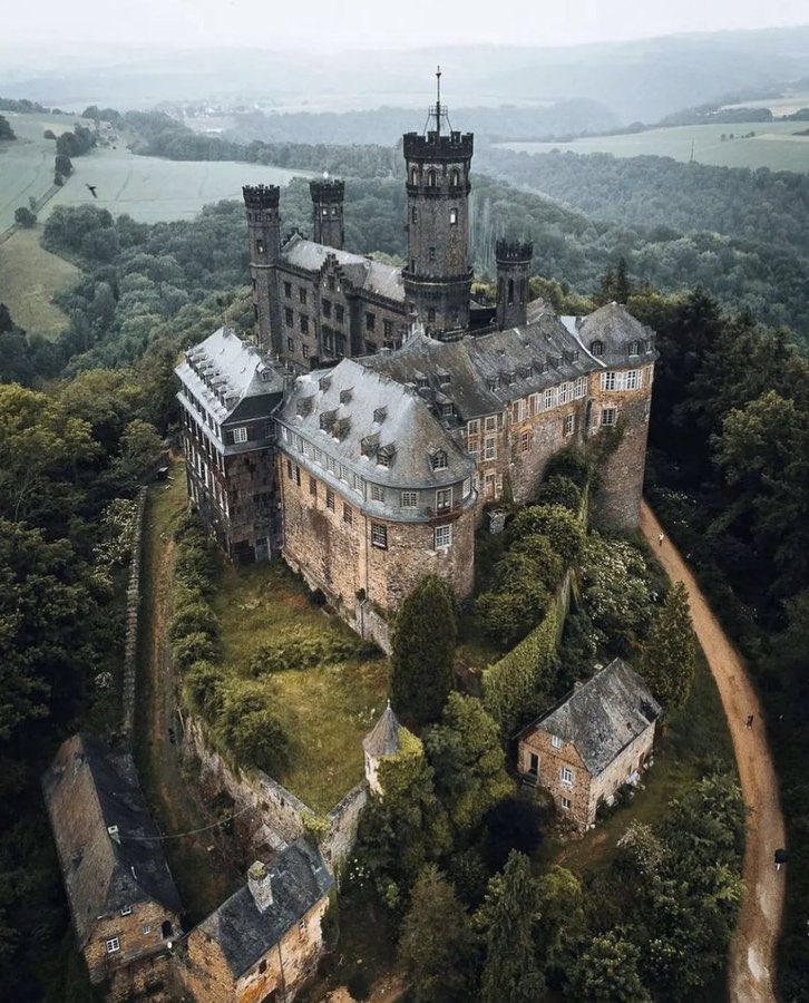 TheVacationator's tweet photo. Germany 🇩🇪 https://t.co/FCogb6wyrH