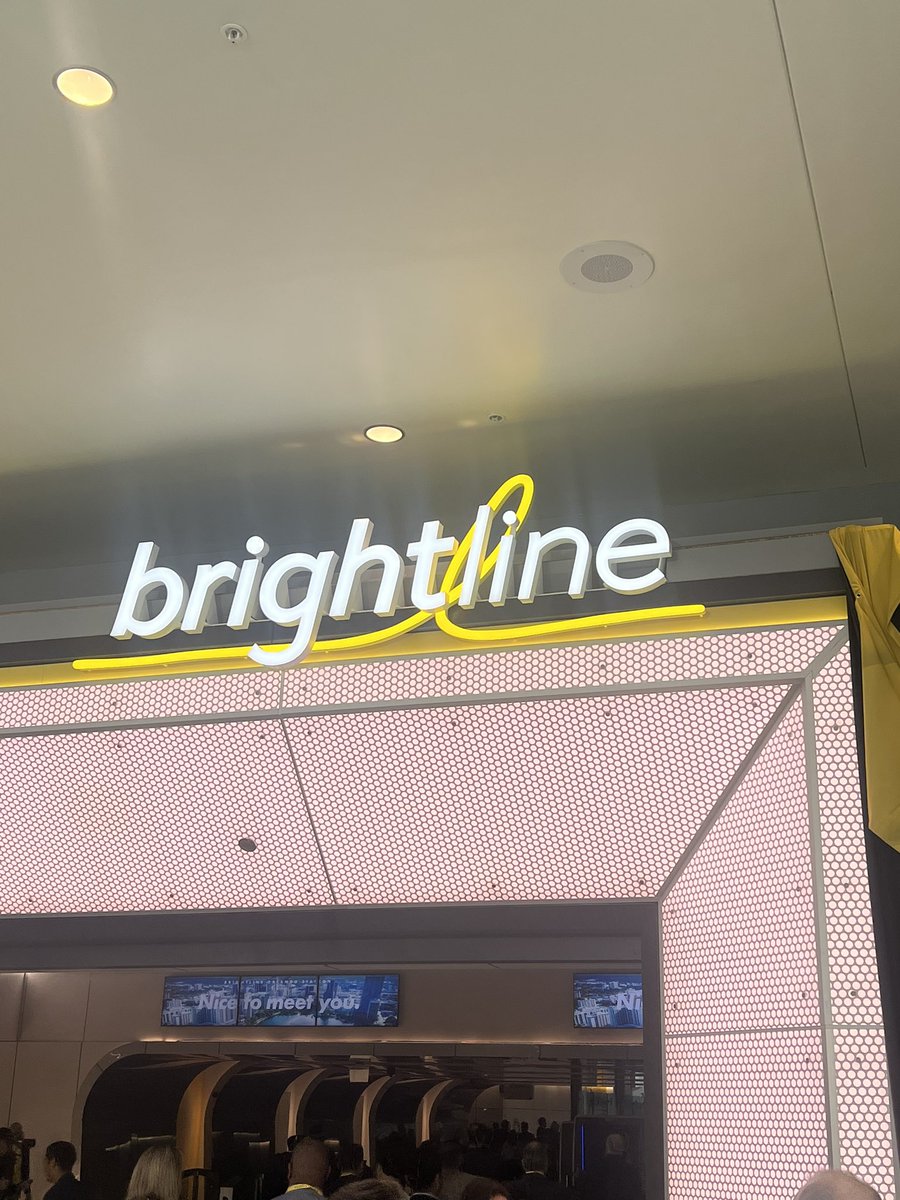 WDBONews's tweet photo. Introducing the all new @GoBrightline Orlando Station! #wdbo #brightline https://t.co/olSUdsDpco