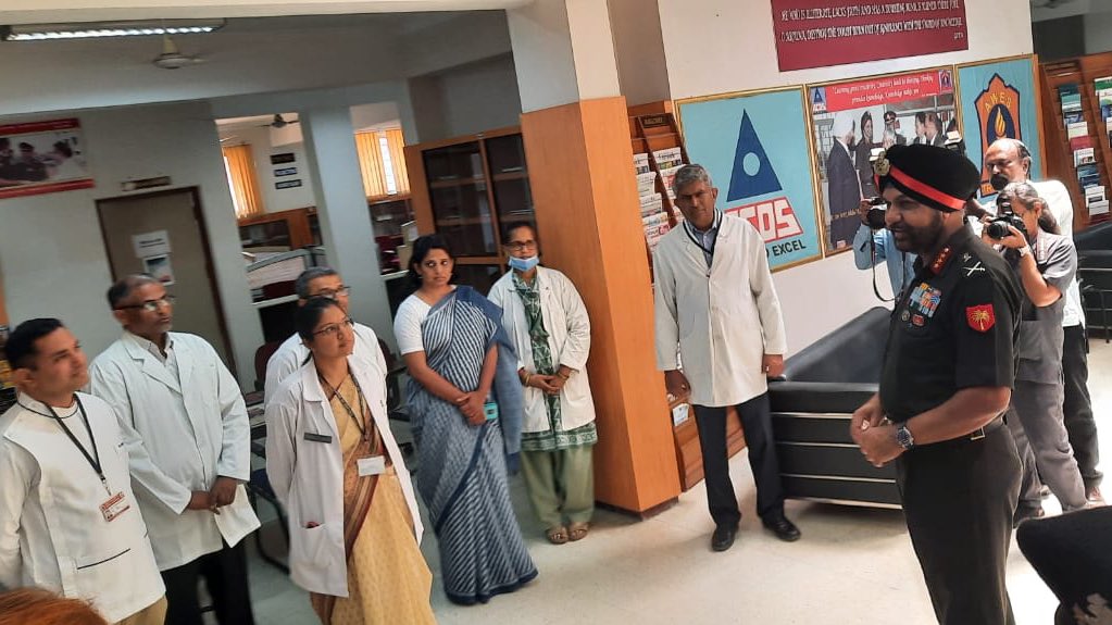 IaSouthern's tweet image. Lt Gen KS Brar, GOC,#DBArea &amp;amp; Patron, Army College of Dental Sciences visited the institute. He complimented #ACDS for transforming into a Centre of Excellence in the science of Dentistry &amp;amp; recommended the faculty to work upon a roadmap to mentor students to excel professionally