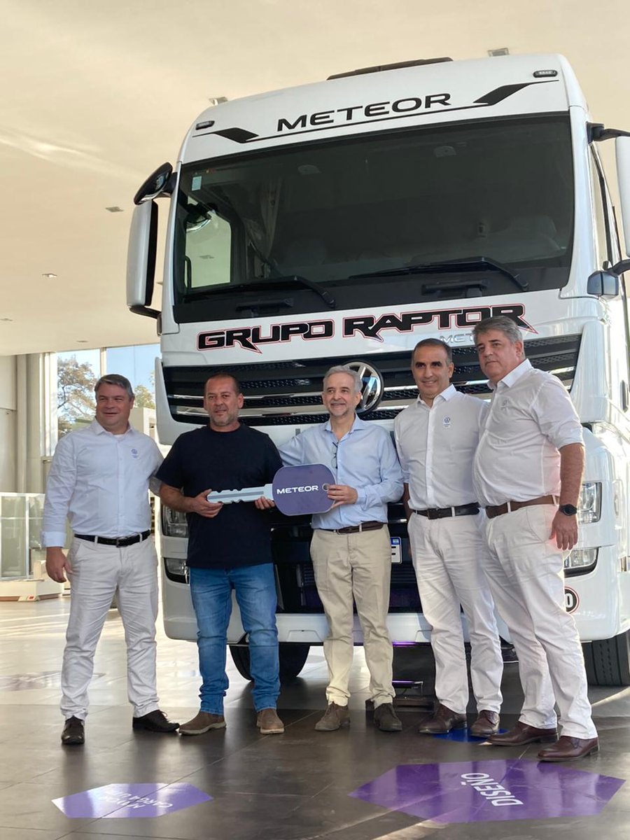 vwconews_br's tweet photo. VW Caminhões inicia exportações do extrapesado Meteor
Saiba mais no https://t.co/hMZUo5sQog
#vwco #vwmeteor #tratongroup https://t.co/F6tMXAciuk