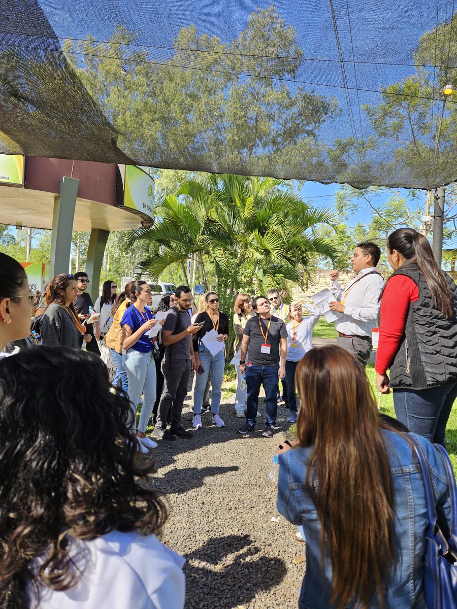 Some adventure in #GenEpiParaguay23! Students excited sampling different water sources in Ñu Guasu park using <a href="/EpiCollect/">Epicollect5</a>, to solve a mysterious made up outbreak! <a href="/eventsWCS/">Wellcome Connecting Science Learning and Training</a>