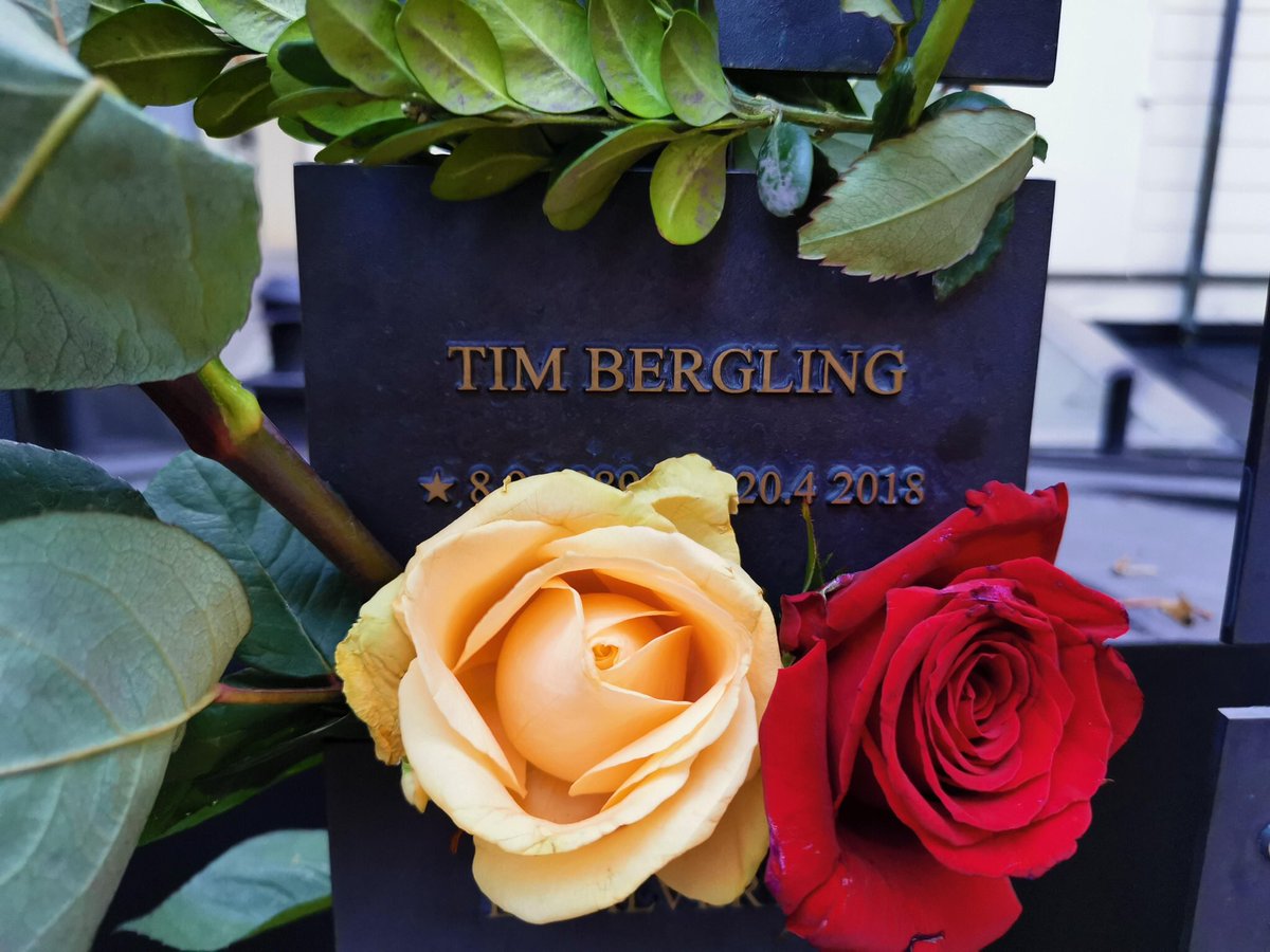 Tranceguurl's tweet photo. 5 years without this angel.🥺

His legacy will be eternal #Avicii 🤍 https://t.co/a6GfmBGhbR