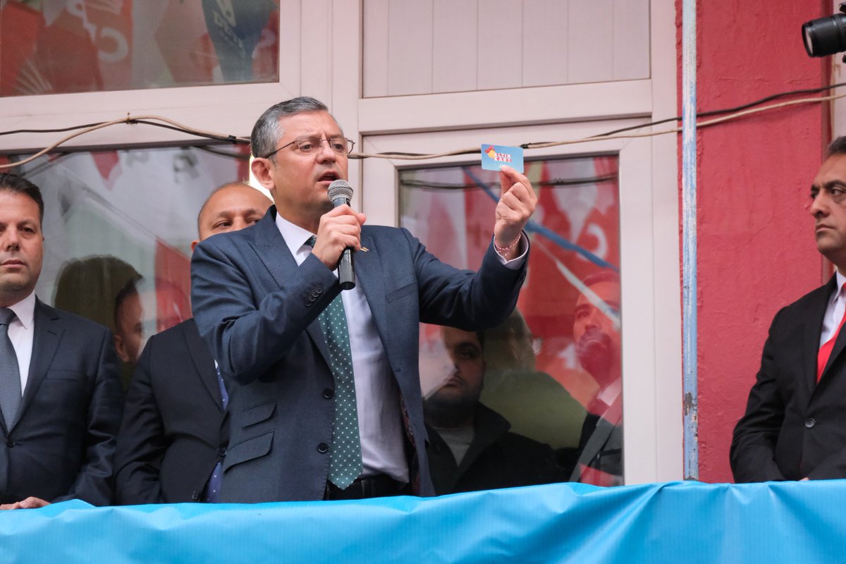 Kırıkkale'de Milletvekilimiz Ahmet Önal, İl Başkanımız, milletvekili adaylarımızla birlikte Seçim Ofisimizin açılışını gerçekleştirdik.

14 Mayıs'tan sonra yıkılmayacak Bir Türkiye'yi birlikte inşa edeceğiz, enflasyona PES dedirteceğiz!

#SanaSöz Kırıkkale