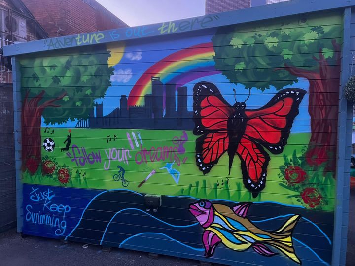 ManchesterSettlement (@mcrsettlement) on Twitter photo How awesome is this!!!
Our outdoor pavilion has been given a make over by our older youth group & Street Style Surgery <a href="/SSSurgery/">Street Style Surgery LTD</a>
#manchestersettlementyouth #youngpeople #streetart #manchester How awesome is this!!!
Our outdoor pavilion has been given a make over by our older youth group & Street Style Surgery <a href="/SSSurgery/">Street Style Surgery LTD</a>
#manchestersettlementyouth #youngpeople #streetart #manchester