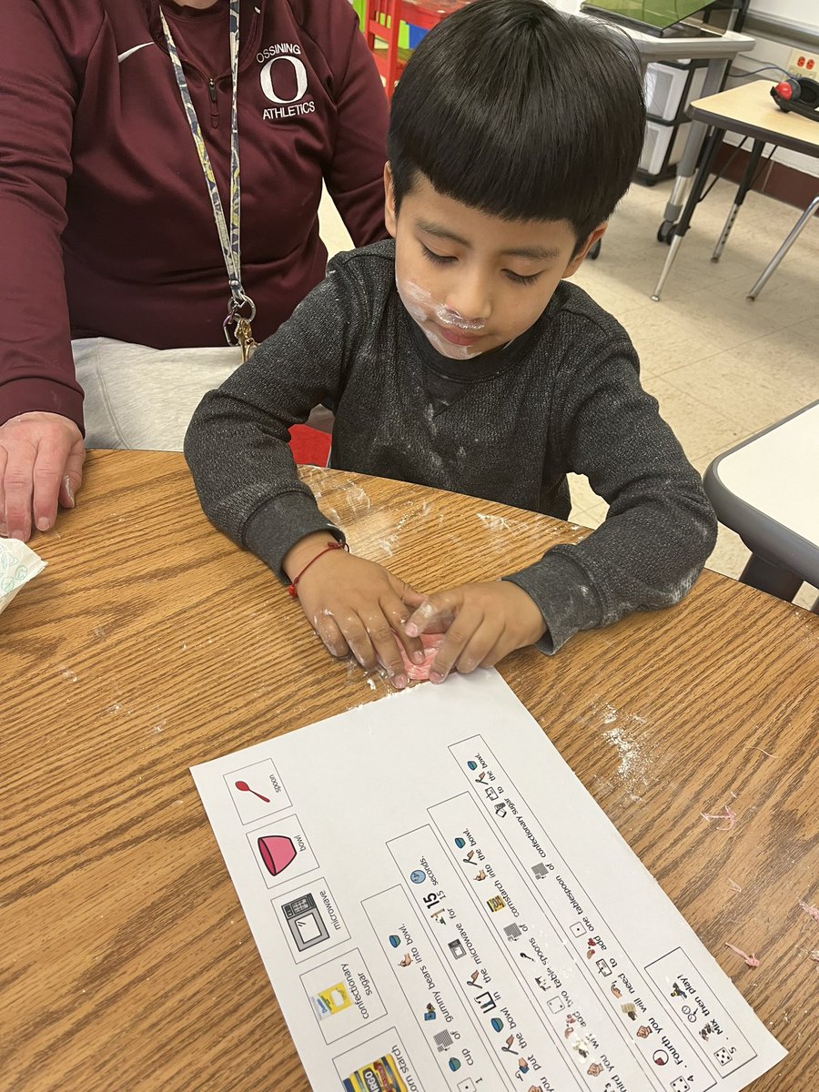 Lindsey Barton tweet media