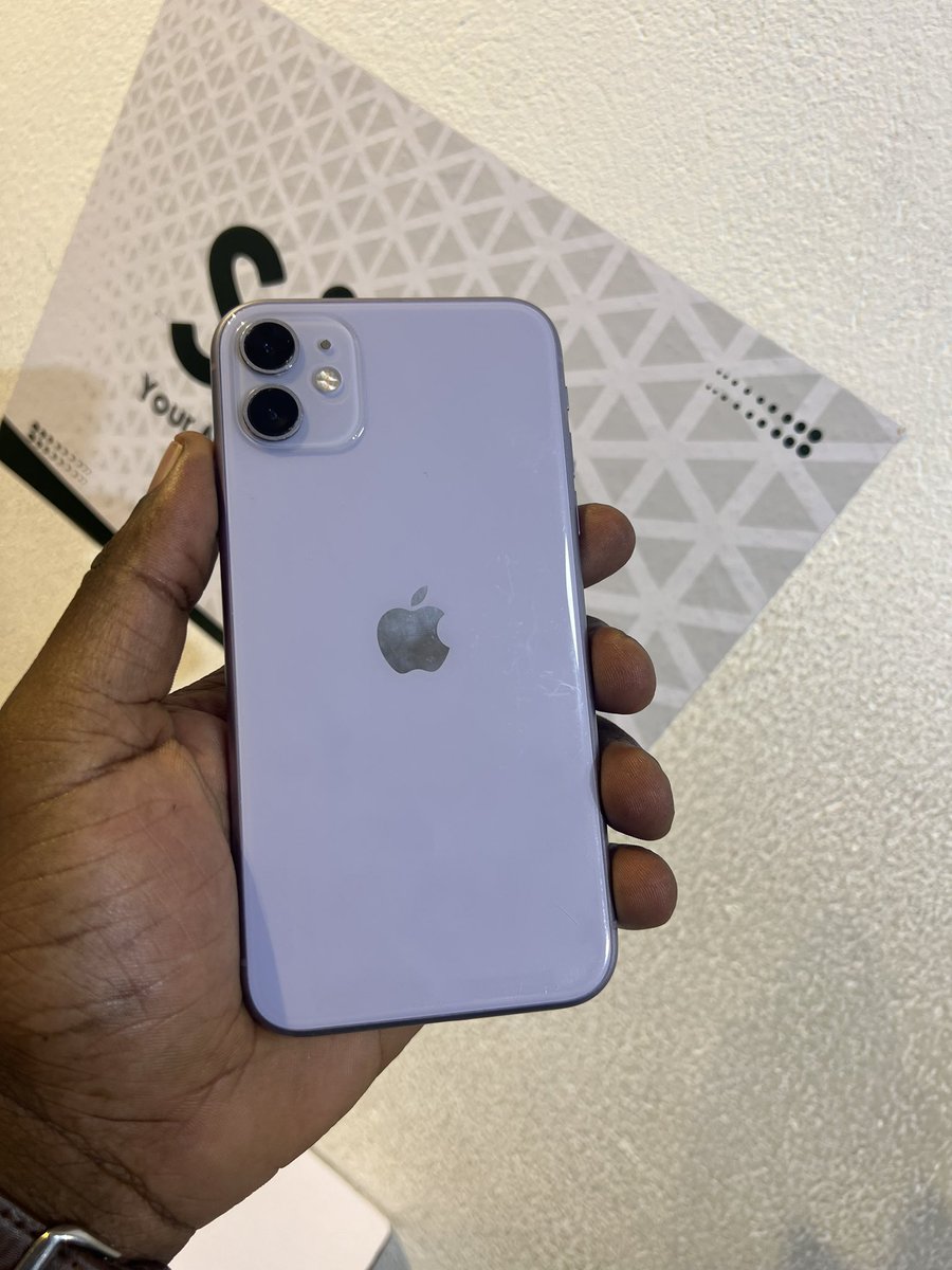 kofisikaa's tweet photo. iPhone 11 64gb FACTORY UNLOCKED 
75% 🔋
(Replaced screen with original)
Gh¢2799.99
Dm/call/WhatsApp/iMessage 0504988015 https://t.co/Ob5c9lYESd