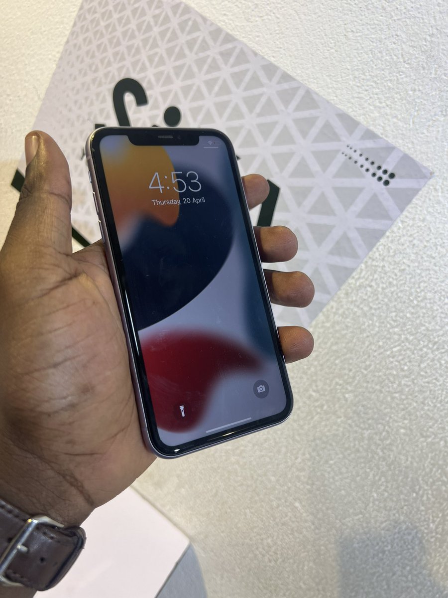 kofisikaa's tweet photo. iPhone 11 64gb FACTORY UNLOCKED 
75% 🔋
(Replaced screen with original)
Gh¢2799.99
Dm/call/WhatsApp/iMessage 0504988015 https://t.co/Ob5c9lYESd