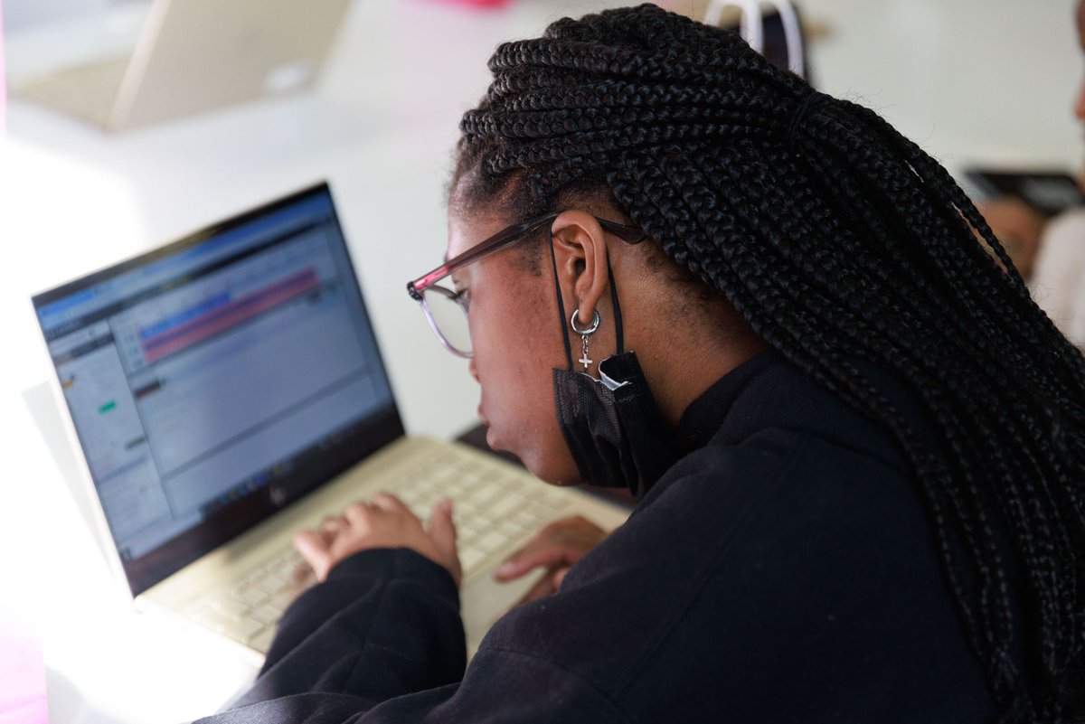 BlackGirlsCode's tweet photo. #FutureTechBoss in the making 💪🏾 https://t.co/spi70oYoGh