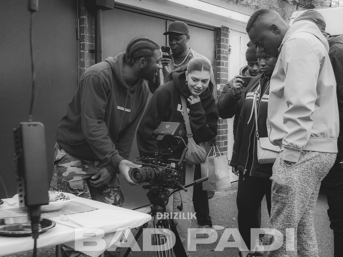 drizilik's tweet photo. Bad Padi Bete Pas Badat Padi! #makingthevideo
Bad Padi Official Music Video Premiere - 27 April! #AshobiAlbum https://t.co/UrP6eSzSwx