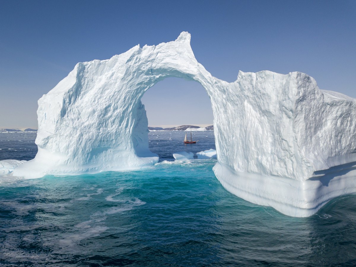 _AGrimm's tweet image. Icebergs remind us of the ephemeral nature of all things. Greenland ~♡

#ThePhotoHour #NaturePhotography