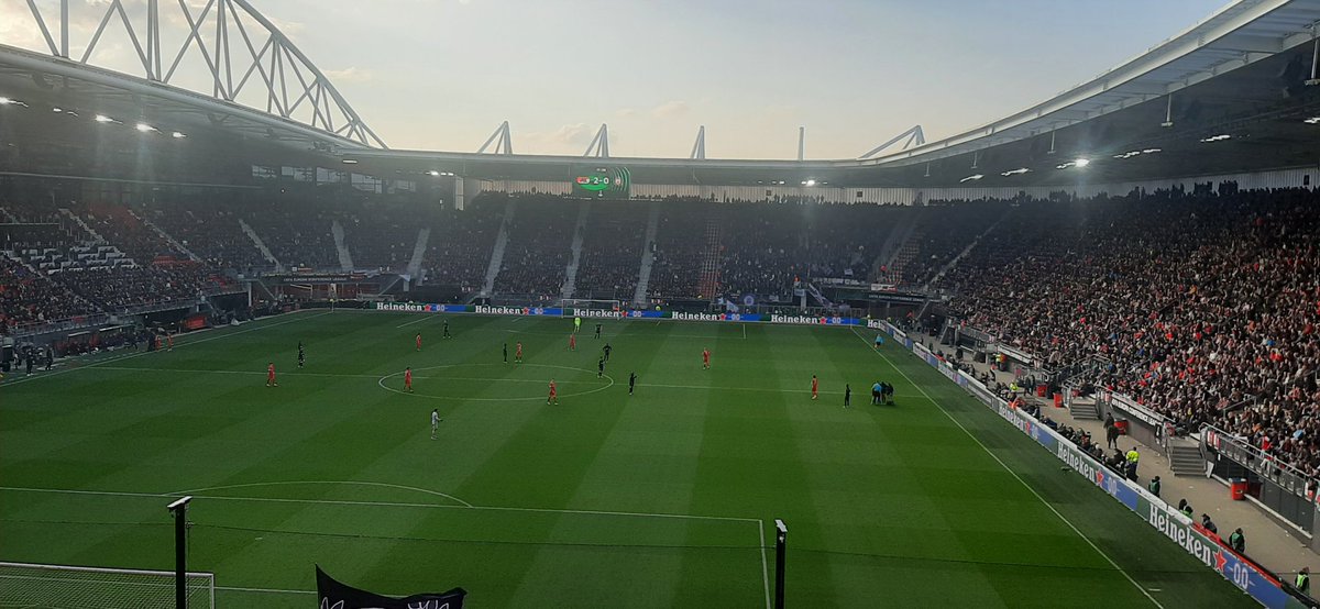 DokkieGooner's tweet image. Aardig potje zo

#AZAND