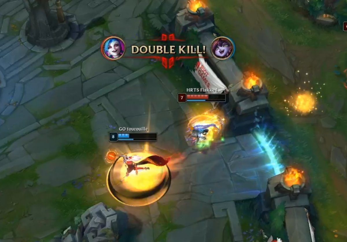 EMEAmasters's tweet photo. casual flash into enemy base at 10min https://t.co/sGfzyo3Ttp